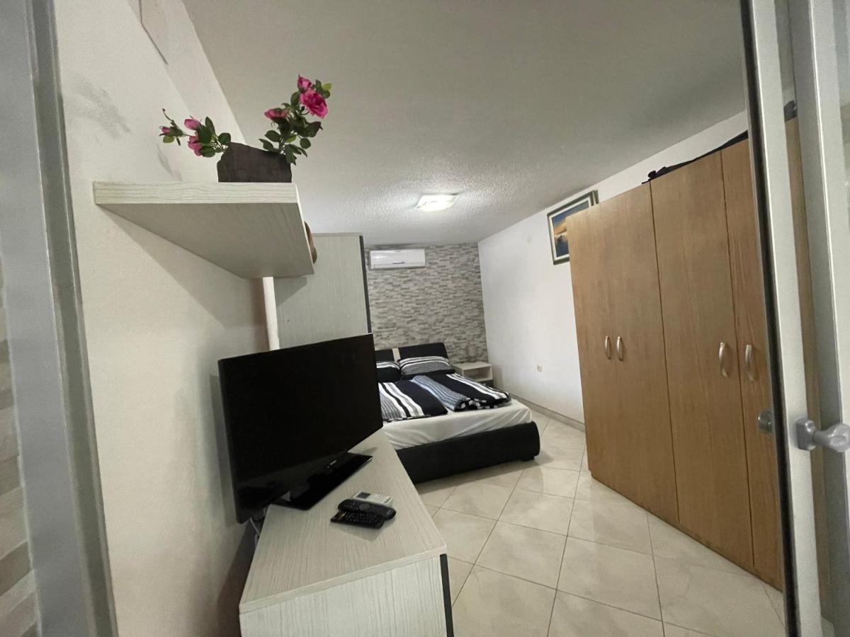 Podglavica Apartmani-Joe מראה חיצוני תמונה